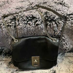 Patricia Nash black leather shoulder bag